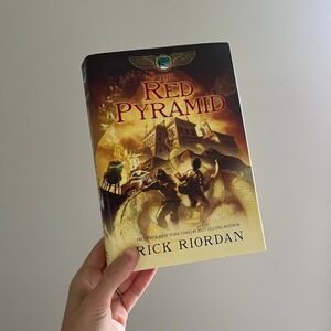 The Red Pyramid Hardcover Book by Rick Riordan Teen Fantasy Mythology Excellent